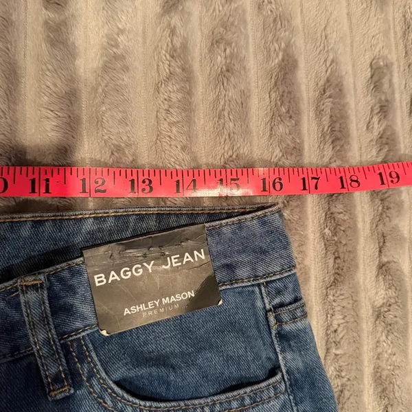 Ashley Mason Premium Baggy Jeans Womens 11/30 Light Wash Cherry Embroidered Y2K‎ - Image 6