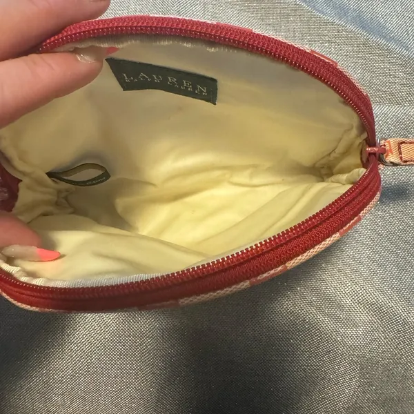Ralph Lauren Red Cosmetic Bag with Zipper Closure and Classic Design - Image 3