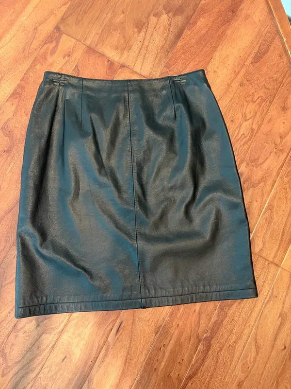 Wilson’s Leather Maxima Classic Black Genuine Leather Midi Skirt Size 10 - Image 2