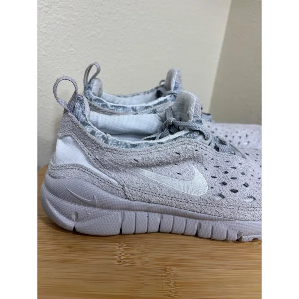 Nike Sneaker 8 Free Run Trail Shoes Neutral Gray CW5814-002 Suede - Image 2