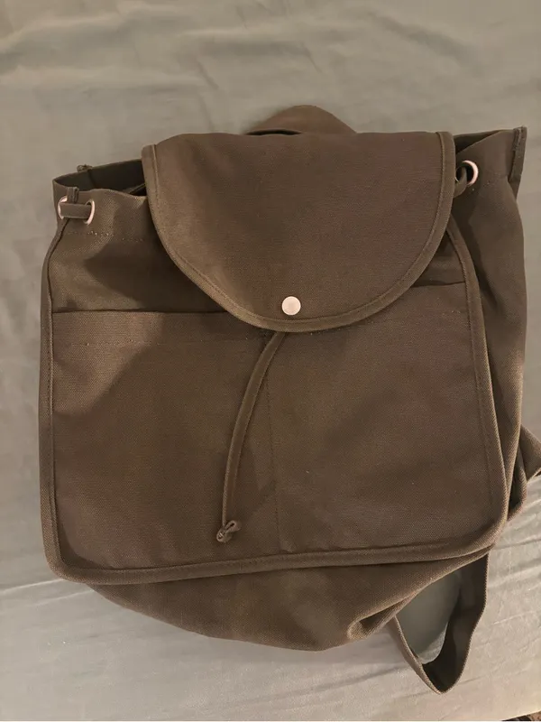 BAGGU Drawstring Backpack in olive green - Image 2