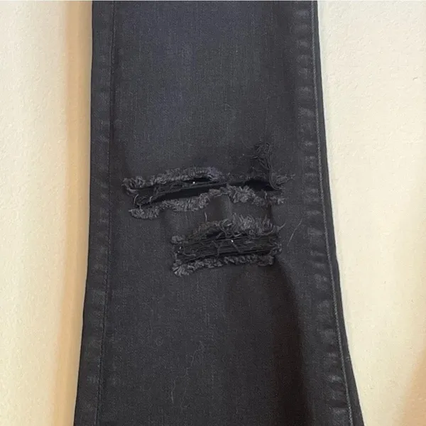 American Eagle Black Distressed NE(X)T Level Stretch Jegging Size 4 - Image 9