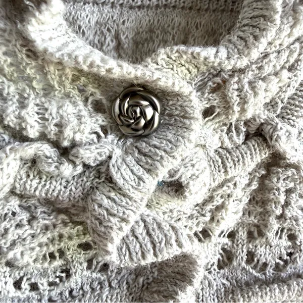 NWT Free People Womens Wild Roses Cardigan Gray Feminine Rose Button Size XS - Image 8