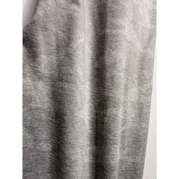 Vuori Heather grey camo performance joggers‎ women's size small - Image 6