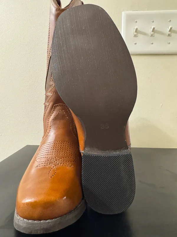 Women’s Cowgirl Boots - Image 4