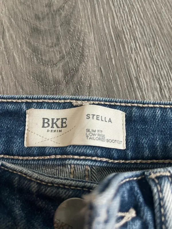 Buckle Jeans - Image 3