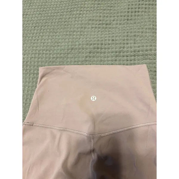 Lululemon Shorts Women’s Size 4 - Image 6