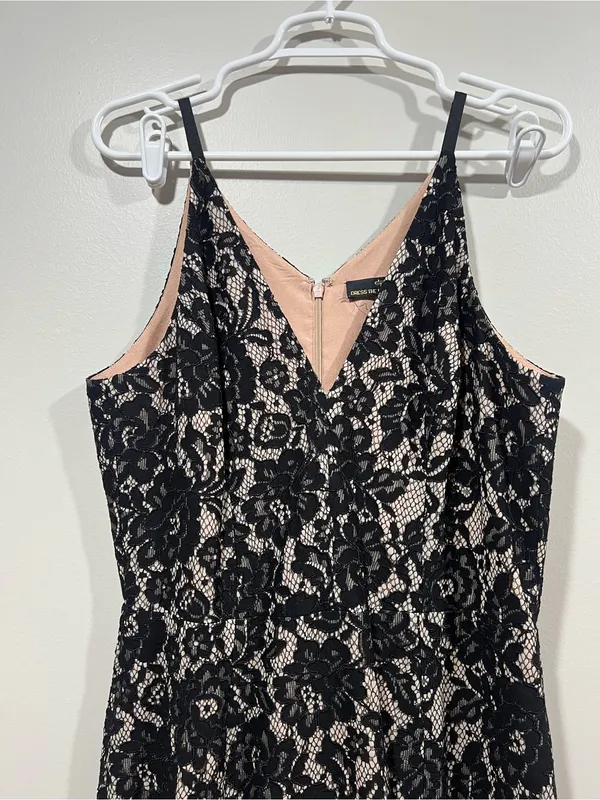 Dress the Population Isabelle Black Lace Midi Dress with Cream Lining Large - Image 2