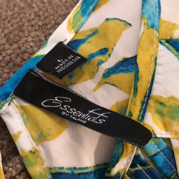 Blouse Size L - Image 8