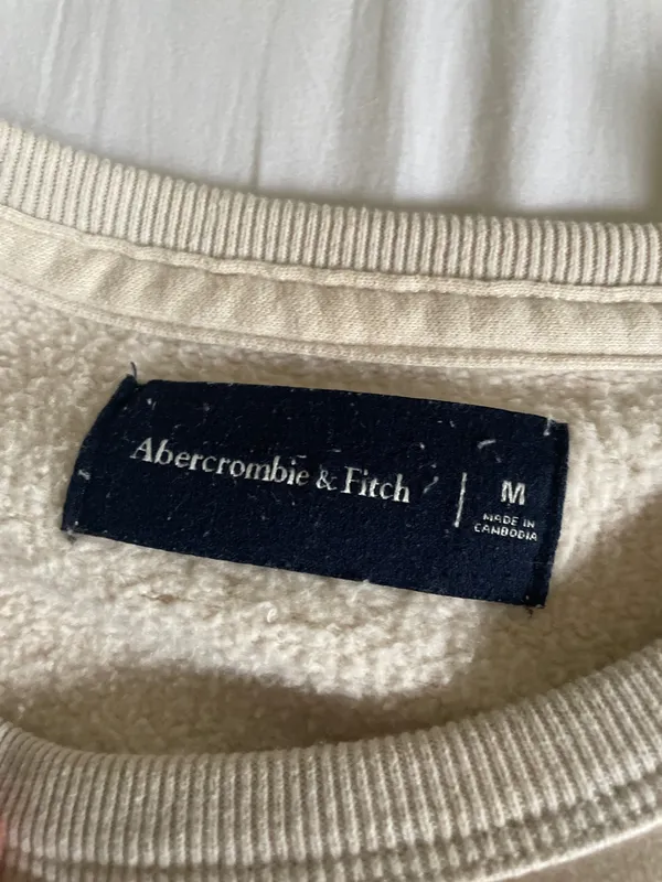 Abercrombie and fitch crewneck - Image 3