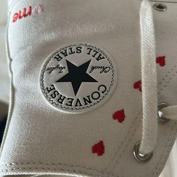 Converse Chuck Taylor High-Top All Star Lift Platform Sneakers W/Hearts Size 9.5 - Image 10