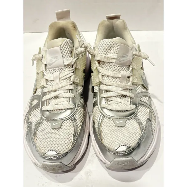 Size 7.5 - Nike V2K Run Metallic Silver W - Image 2