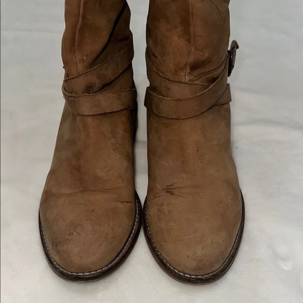 1937 Footwear Brown Over the Knee Suede Boots with Timeless Style - Image 3