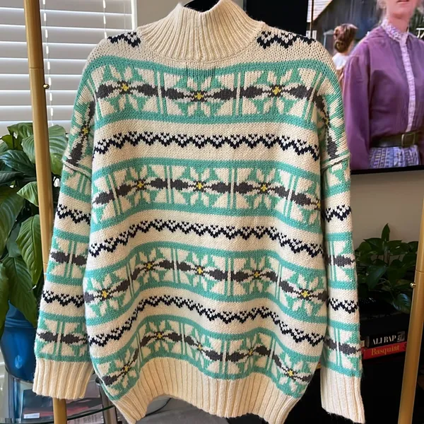 American Eagle sweater size medium - Image 2