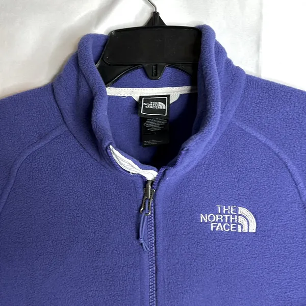 The North Face Fleece Jacket Full Zip Lightweight Purple Size Medium. - Image 2