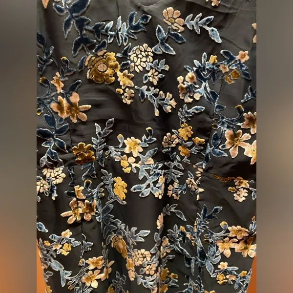 Lulu’s Navy Burnout Velvet Floral Mini Dress Sz Large Asymmetrical - Image 2