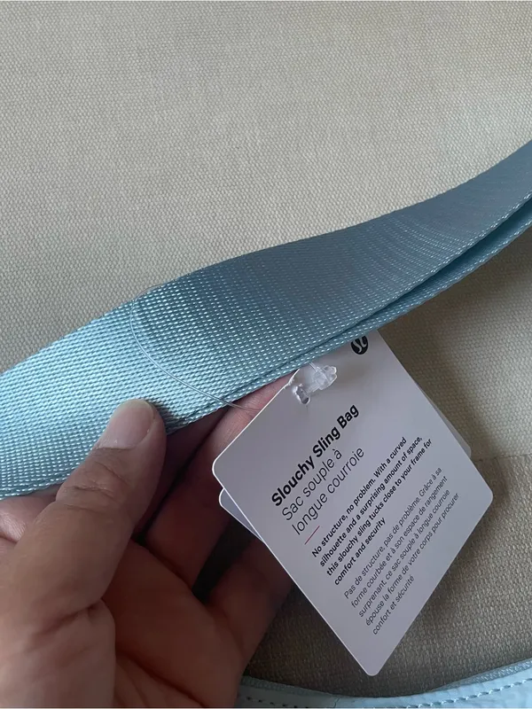 Lululemon Slouchy Sling Bag 6L - Foam Cloud - Image 7