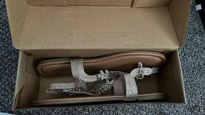 Champagne Glitter Sandals Tan Size 7.5 - Image 5