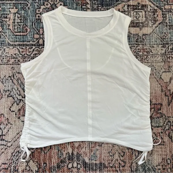 Lululemon Cinch it Up Tank Top White Size 6 Sleeveless Shirt - Image 9