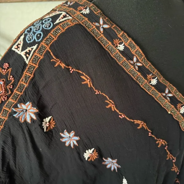 Idyllwind Fueled by Miranda Lambert Black Embroidered Dolman Sleeve Peasant Top - Image 2
