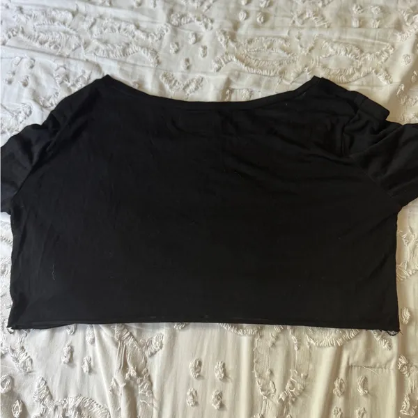 Edikted Black Long Sleeve Crop Top - Image 6
