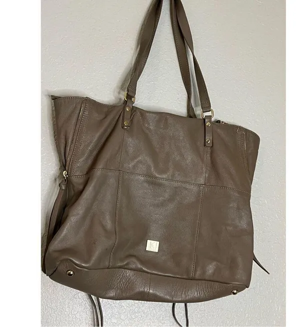 Kooba Genuine Leather Tote Shoulder Straps Bag Taupe EVERETTE Gold tone hardware - Image 5