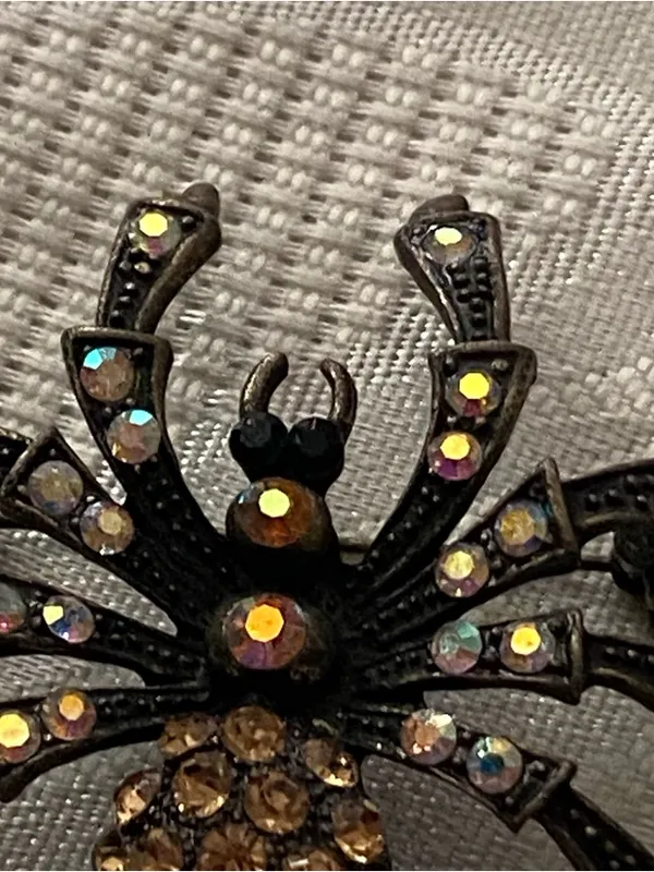 Brooch Pin Spider Rhinestone 2” Round With Legs Goth Punk Whimsigoth Halloween - Image 3