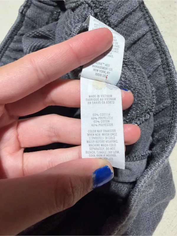Aerie Casual Elastic-Waist Charcoal Grey Shorts medium - Image 4