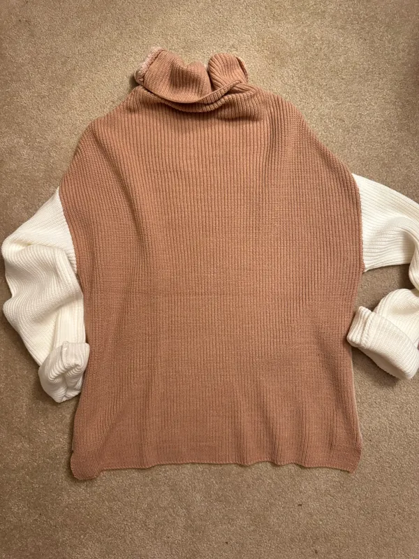 Colorblock Turtleneck Sweater - Image 3