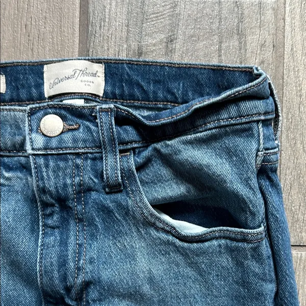 Universal Threads Denim Jeans - Image 4