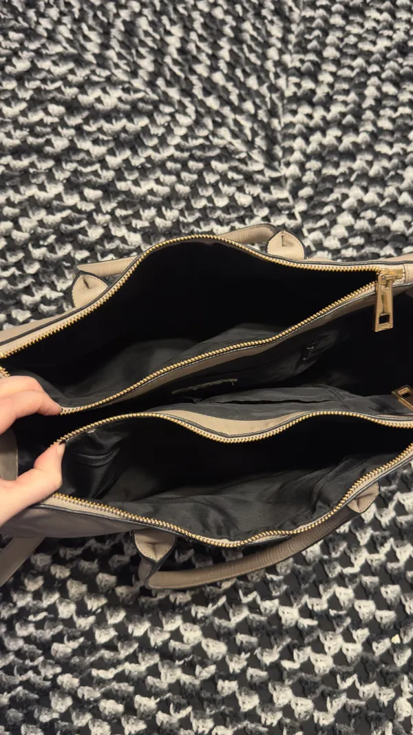 H&M Large Tote Bag - Image 2