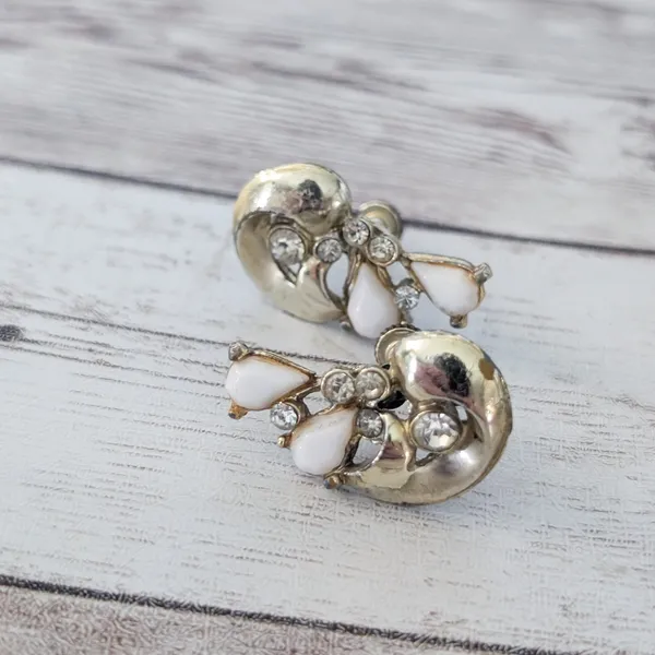 Vintage Screw On Earrings Gold Tone, Clear & White - Condition Issues - Image 2