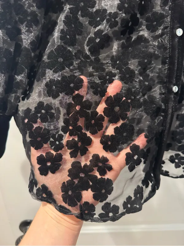 NWOT River Island Black Floral Button-Down Blouse size L - Image 4