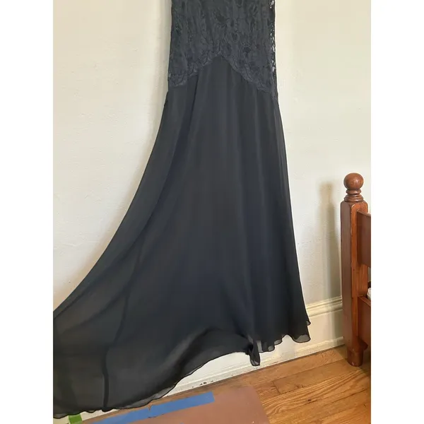 Vintage Rare Victoria’s Secret Lace Maxi Slip Dress Size Medium Feminine Sexy - Image 3