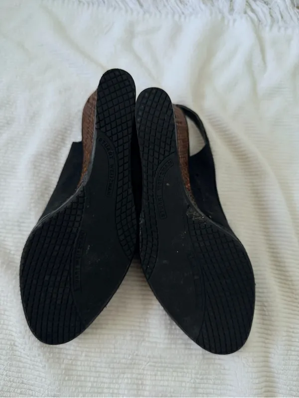Stuart Weitzman Black linen Peep-Toe Slingback Wedges with Brown Woven Heel - Image 11