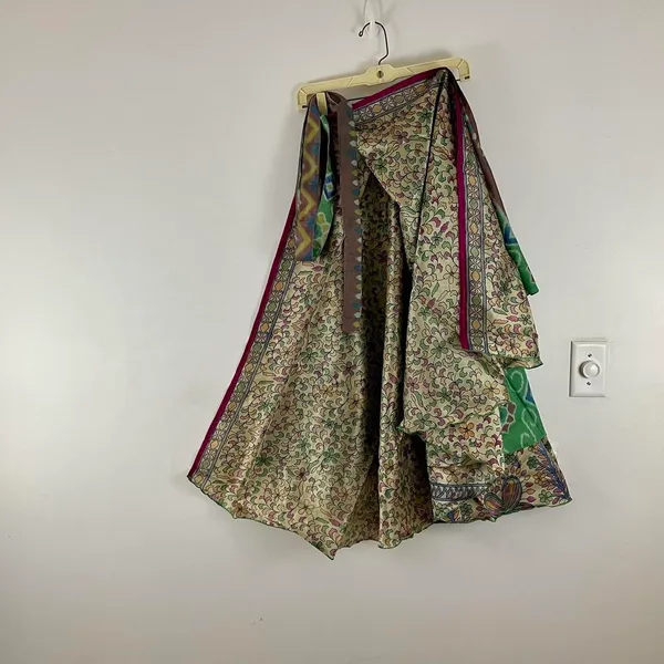 Reversible Maxi Wrap Skirt BINS317 Green - Image 2
