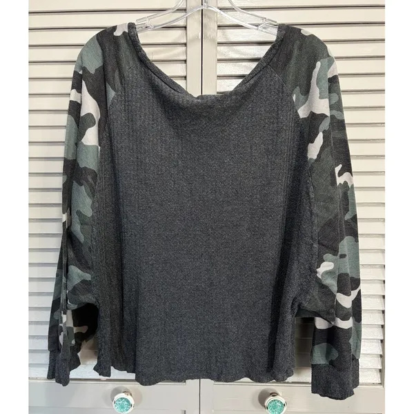 Pink Lily‎ Gray/Green Camo Thermal 3/4 Dolman Sleeve Top Size M Oversized - Image 5