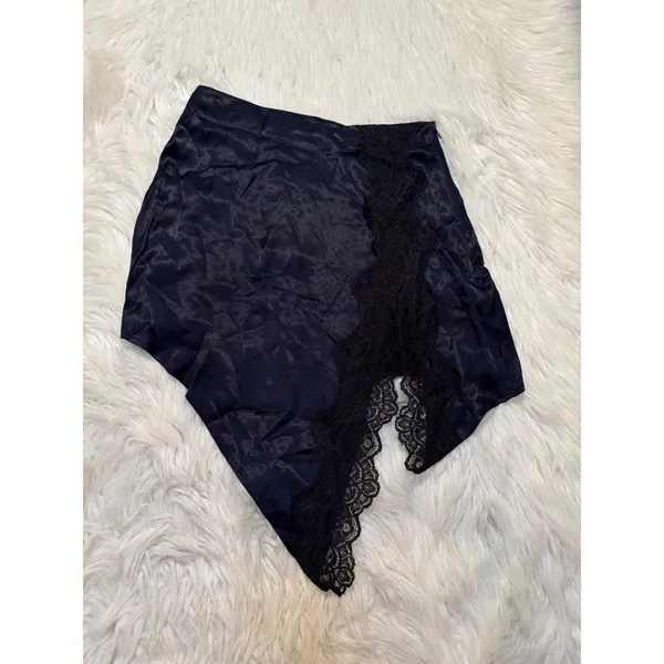 Zara Women's Size XS Satin Mini Skirt with Lace Navy Blue Black Asymmetric Slit - Image 4