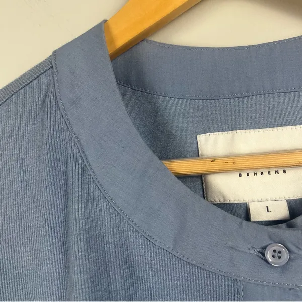 The shirt by Rochelle Behrens THE SLEEVELESS BRETT SHIRT in slate blue large - Image 5