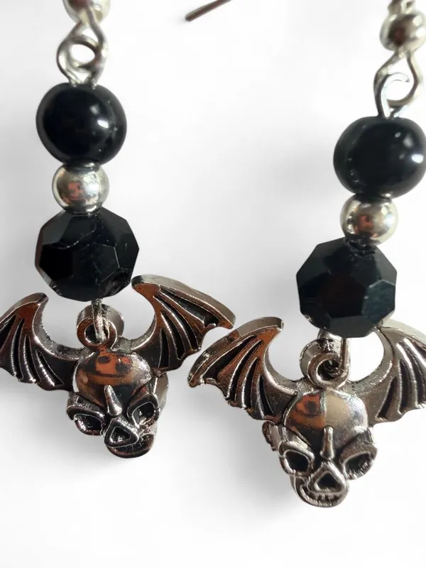 🖤 Handmade Bat Skull Earrings - Image 3