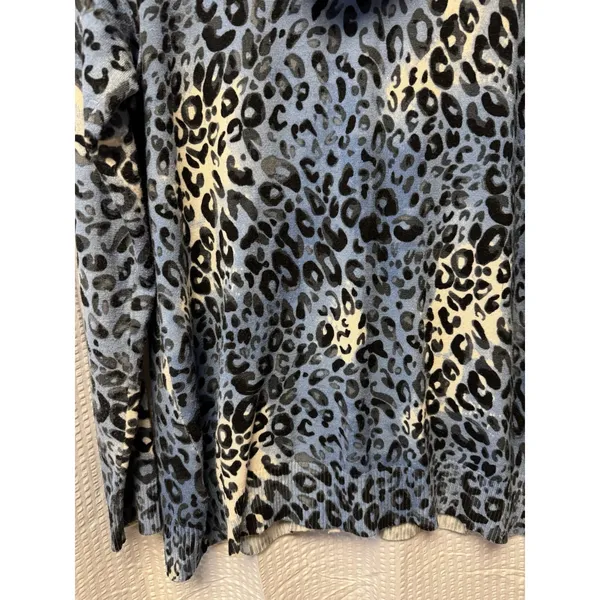 Quacker Factory Blue Leopard Print Full Zip Up Hoodie Size M Sparkle Embellished‎ - Image 10