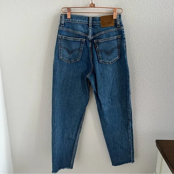 Levi's Premium Denim Mom Jean Denim Jeans 25 - Image 7