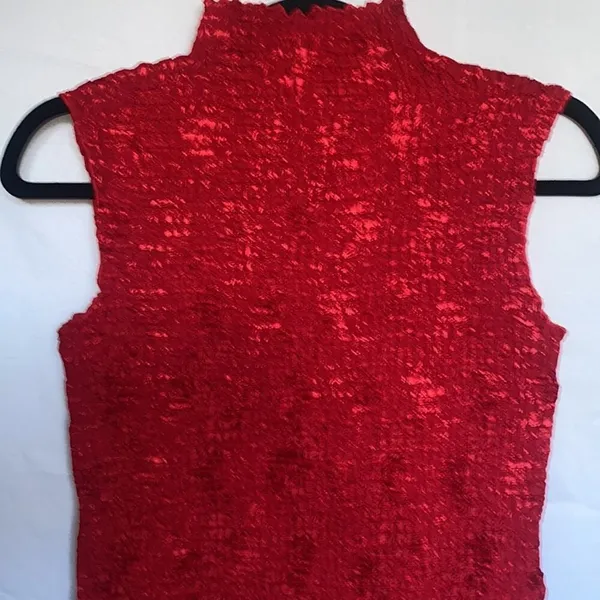 Casual Corner Stretch to fit Vintage V neck Red‎ Top Size : Small - Image 6