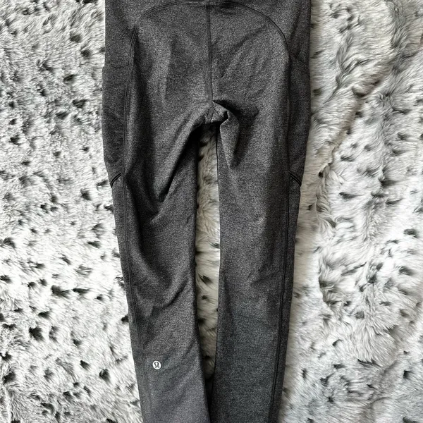 276. Lululemon Speed Up Crop 21" Grey size 2 Gray - Image 2