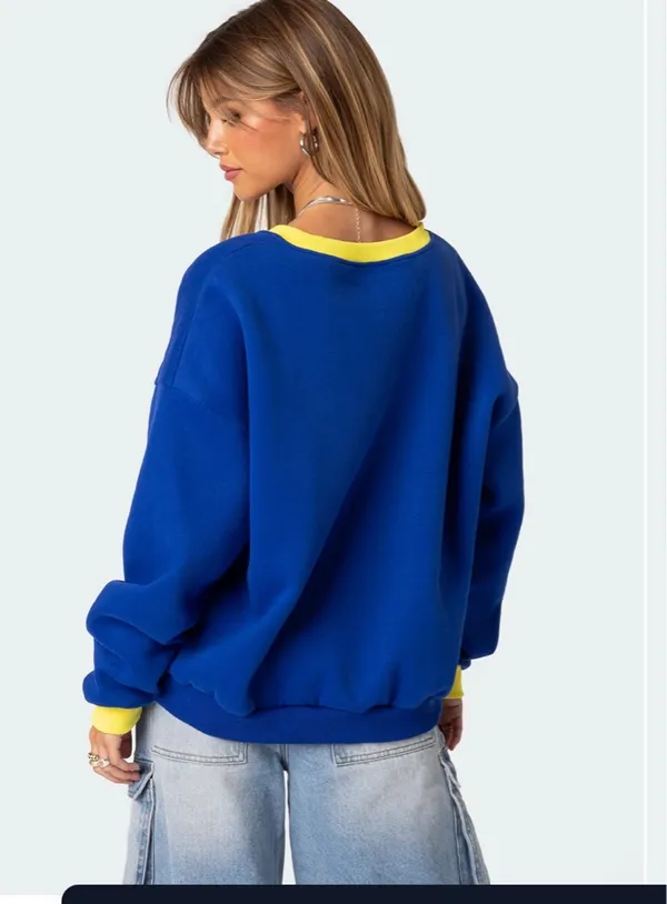 Edikted Women’s Oversized Italia Sweatshirt size Large - Image 4