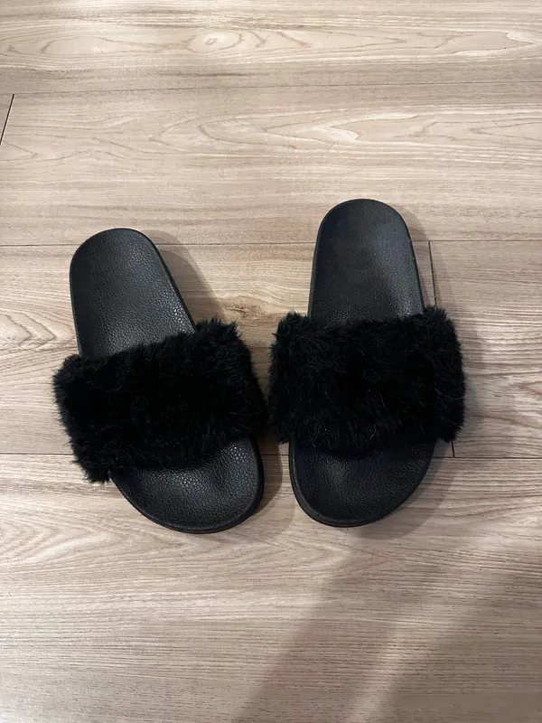 Steve Madden Slides Fuzzy - Image 6