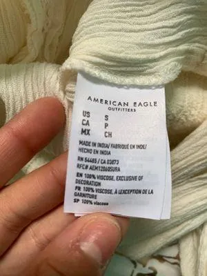 American Eagle Cream Blouse - Image 4