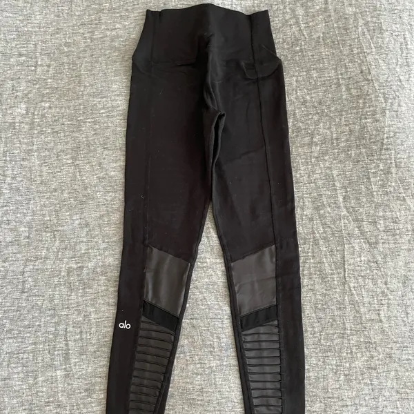 Alo High-Waist Moto Legging - Image 6