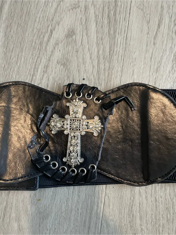 Black Women's Stretch Waist Belt with Silver Cross Accent - Image 2
