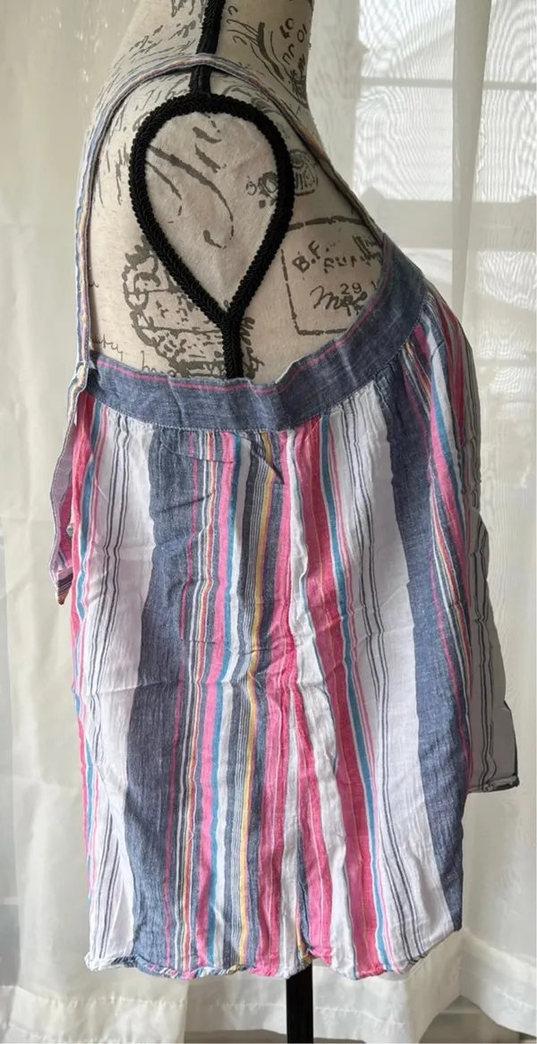 Love women’s top medium Multiple - Image 2